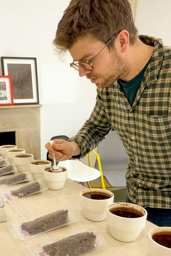 Sélection des cerises de café